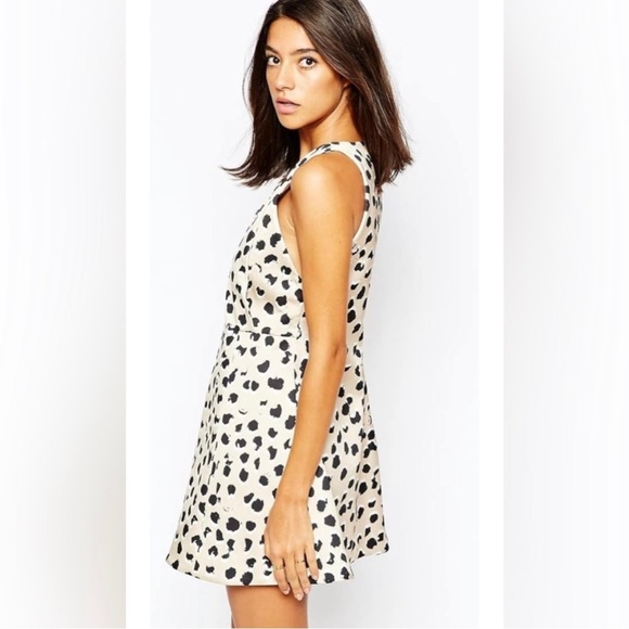 NEW WITH TAGS / C/MEO Collective Swing Away Shift Dress / XS - Picture 2 of 7